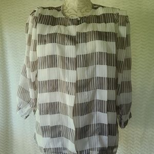 Nicola tan and white  sheer pull over top